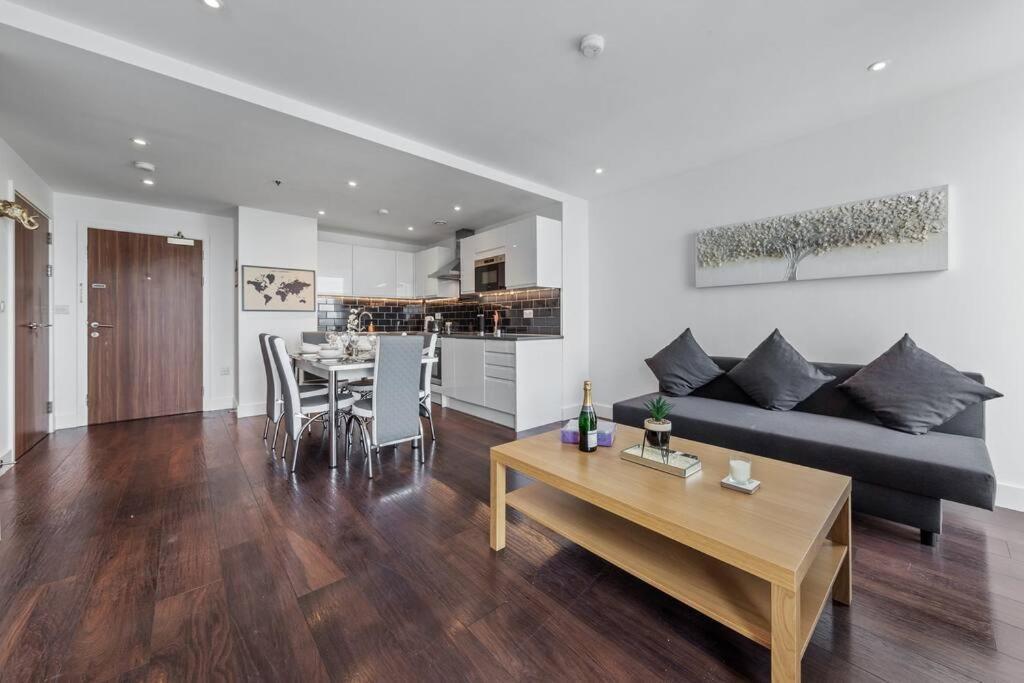 Beautiful Living Sleep 7 In London Bp34 Lejlighed Eksteriør billede